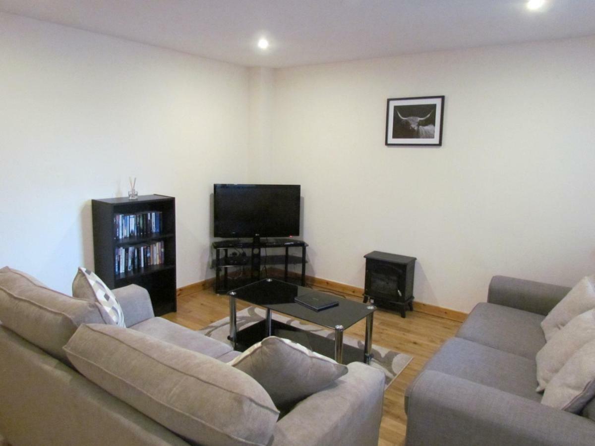 Farraline Court Apartment Inverness Ngoại thất bức ảnh